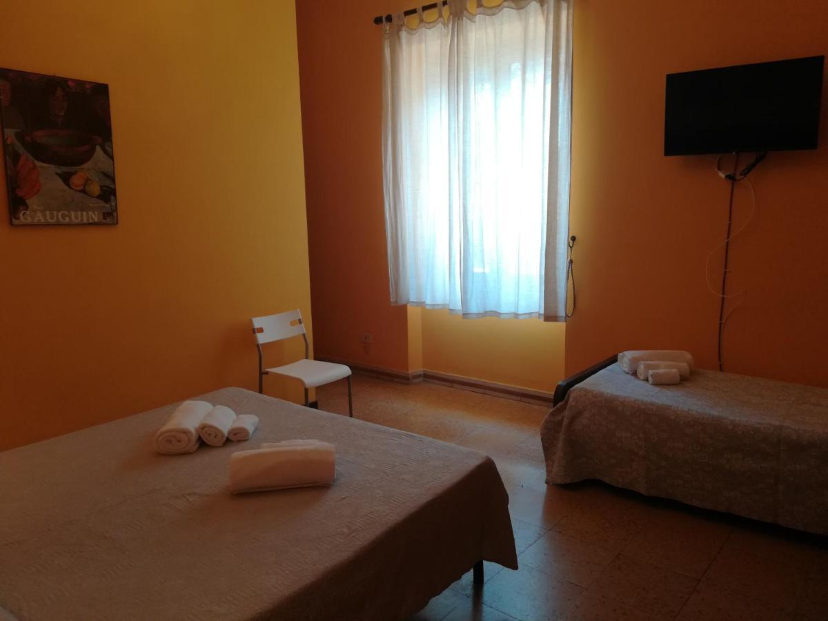 B&B A Due Passi Dal Mare Шилла Экстерьер фото